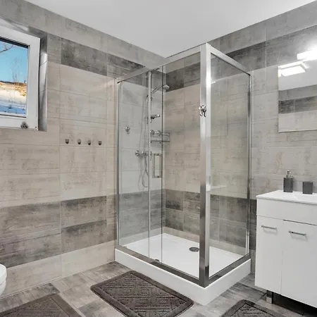 Apartmany Ctyrlistek Loucna pod Klinovcem Exterior photo